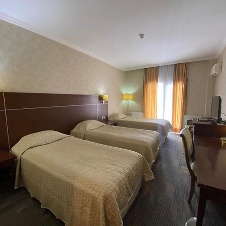 Queen Thermal Resort Hotel Emet Екстер'єр фото